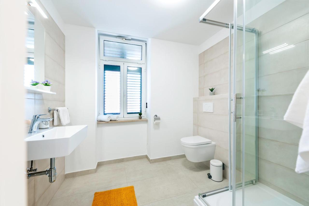 City Comfort Apartments Ровинь Экстерьер фото
